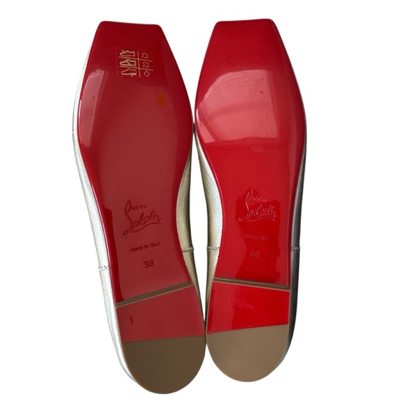 Christian Louboutin Mamadrague Metallic Flats in Gold Size 38 Never Worn - Picture 4 of 6
